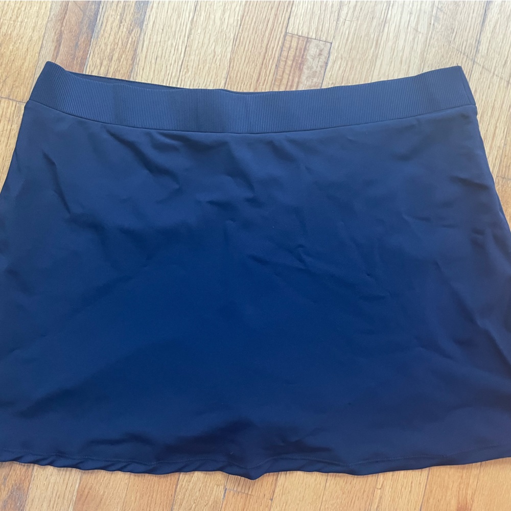 Croft & Barrow 360 Stretch Skort, Navy.  Worn once, like new condition.